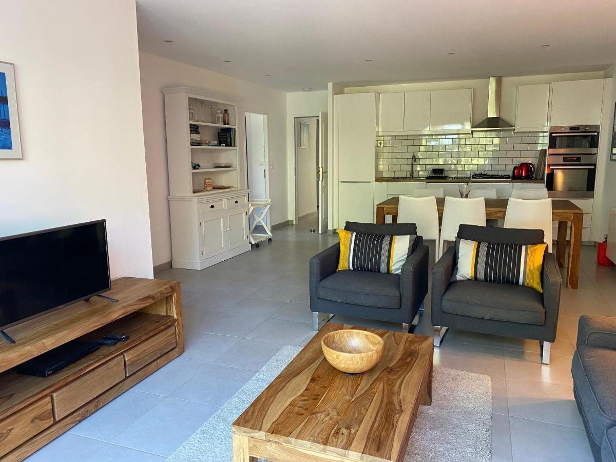 Appartement Et Studio Les Glycines Clara Екстериор снимка